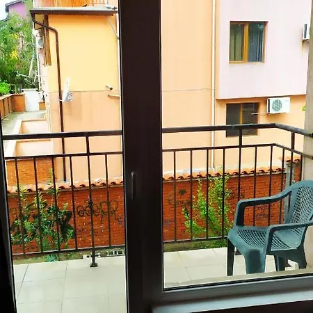 Apart Otel Apartament Nikol Burgaz