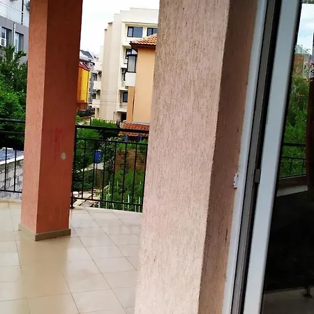 Apartament Nikol * Burgaz