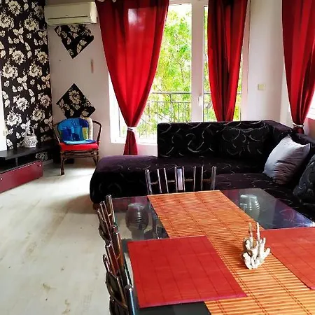 Apart Otel Apartament Nikol Burgaz